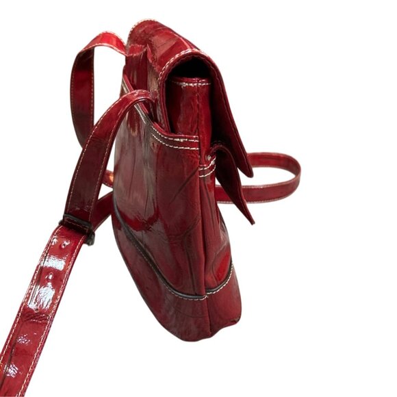 MUNDI Red Patent Leather Vintage Style Crossbody Bag - Picture 9 of 14